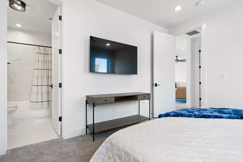 King Ensuite