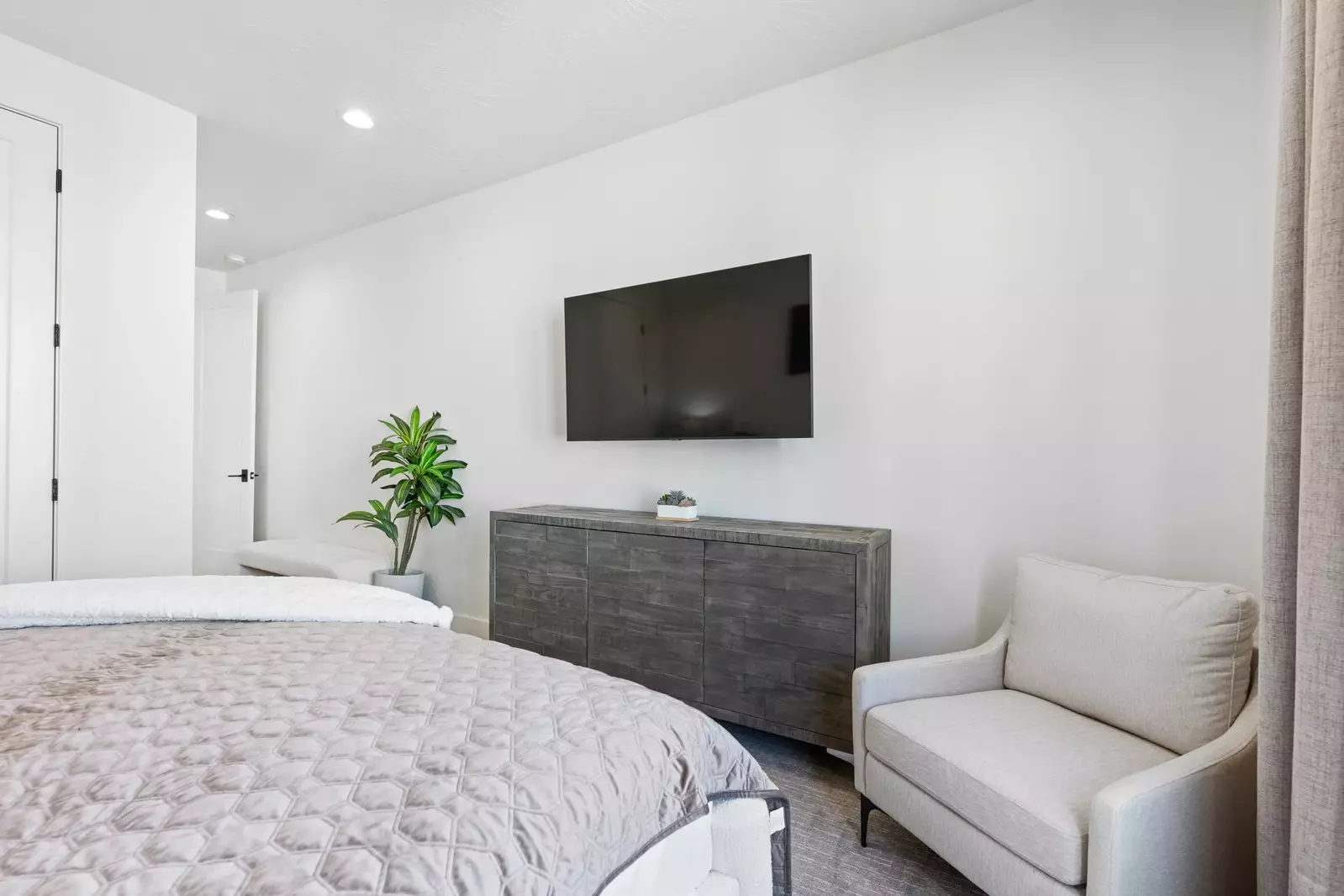 King Ensuite
