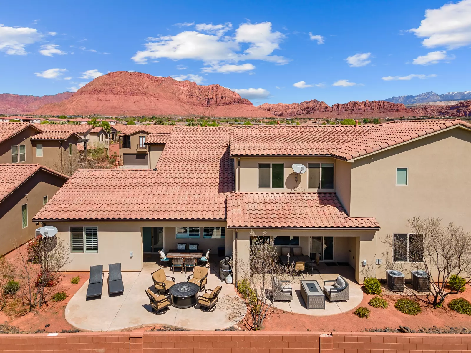 Backyards Side by Side Units