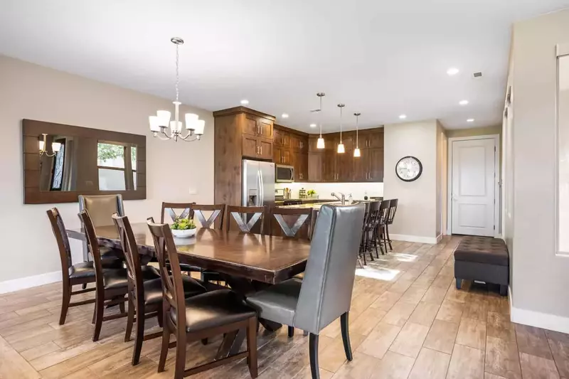 Dining Room #76