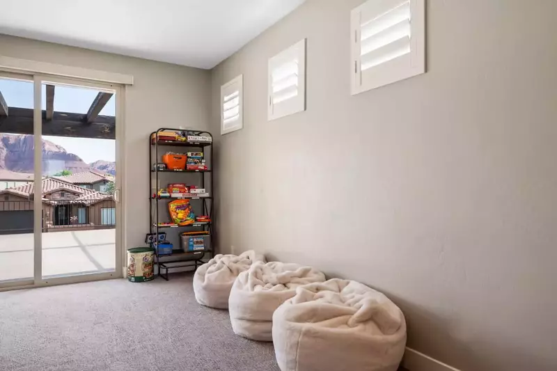 Bean Bag Chairs / Games #76
