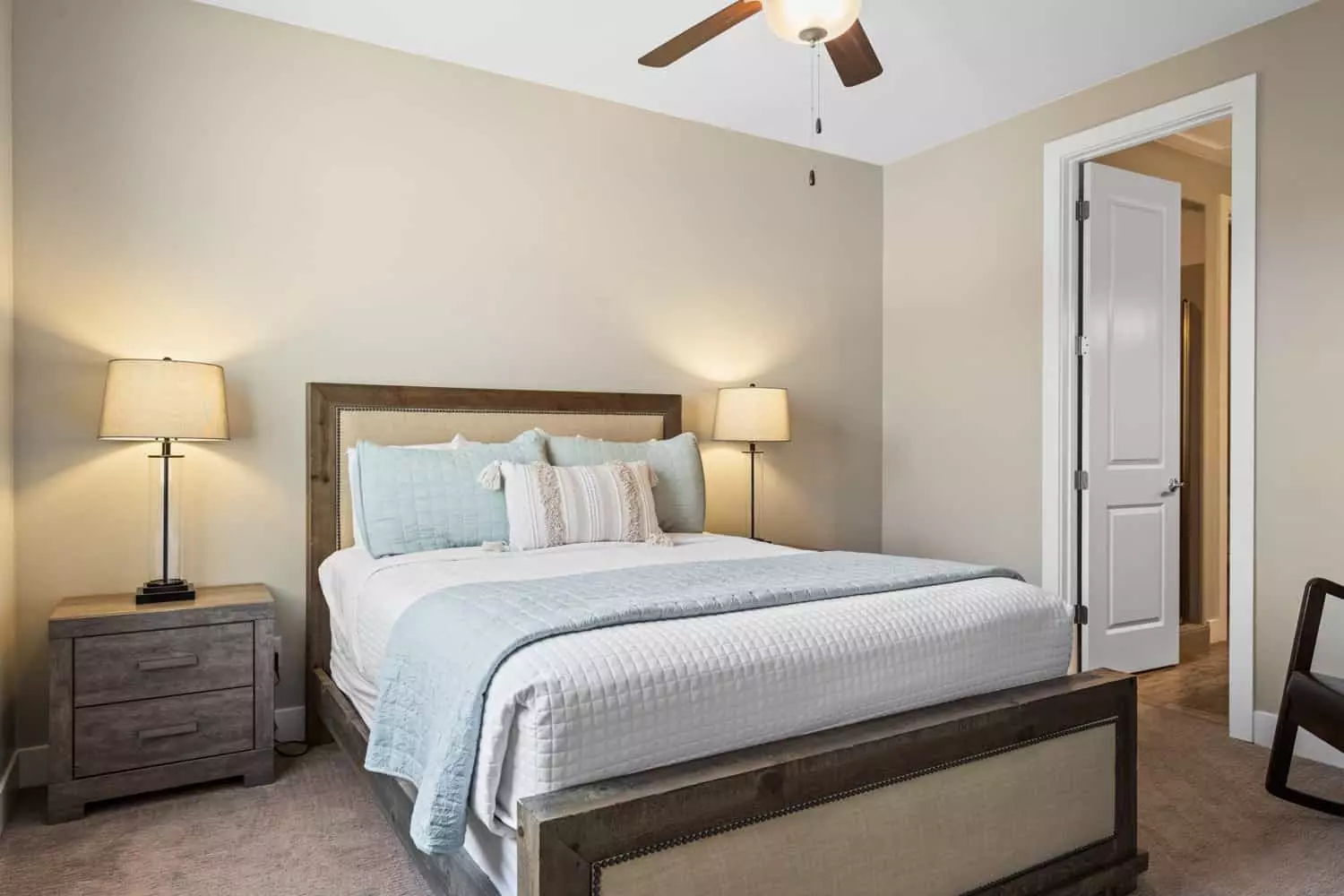 Queen Bedroom #76