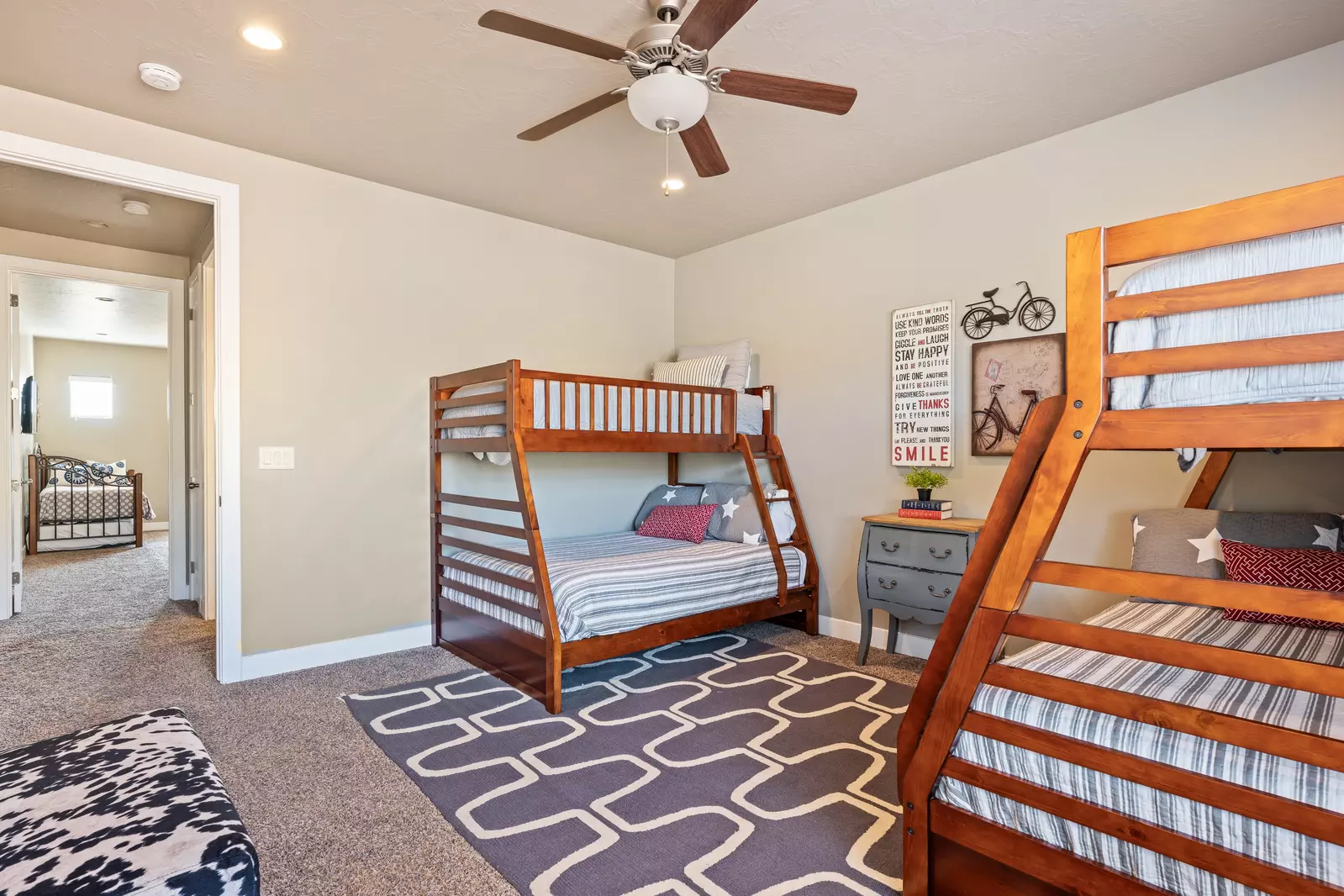 2 Twin / Double Bunks