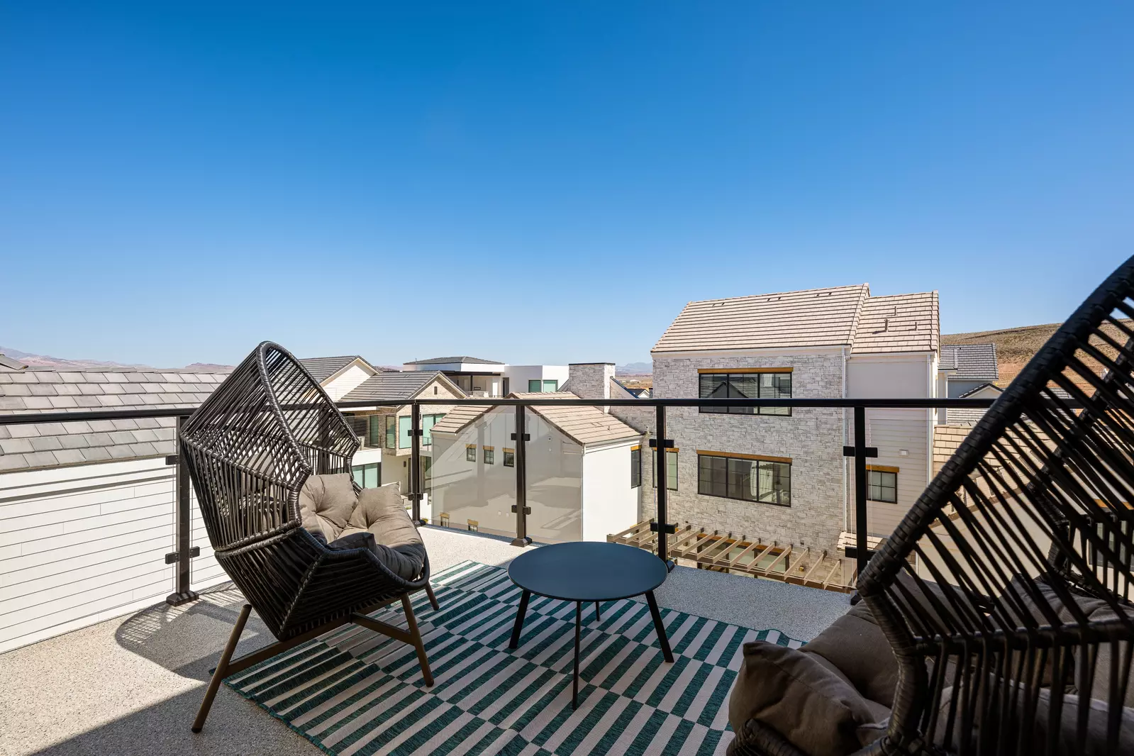 Top Floor Balcony