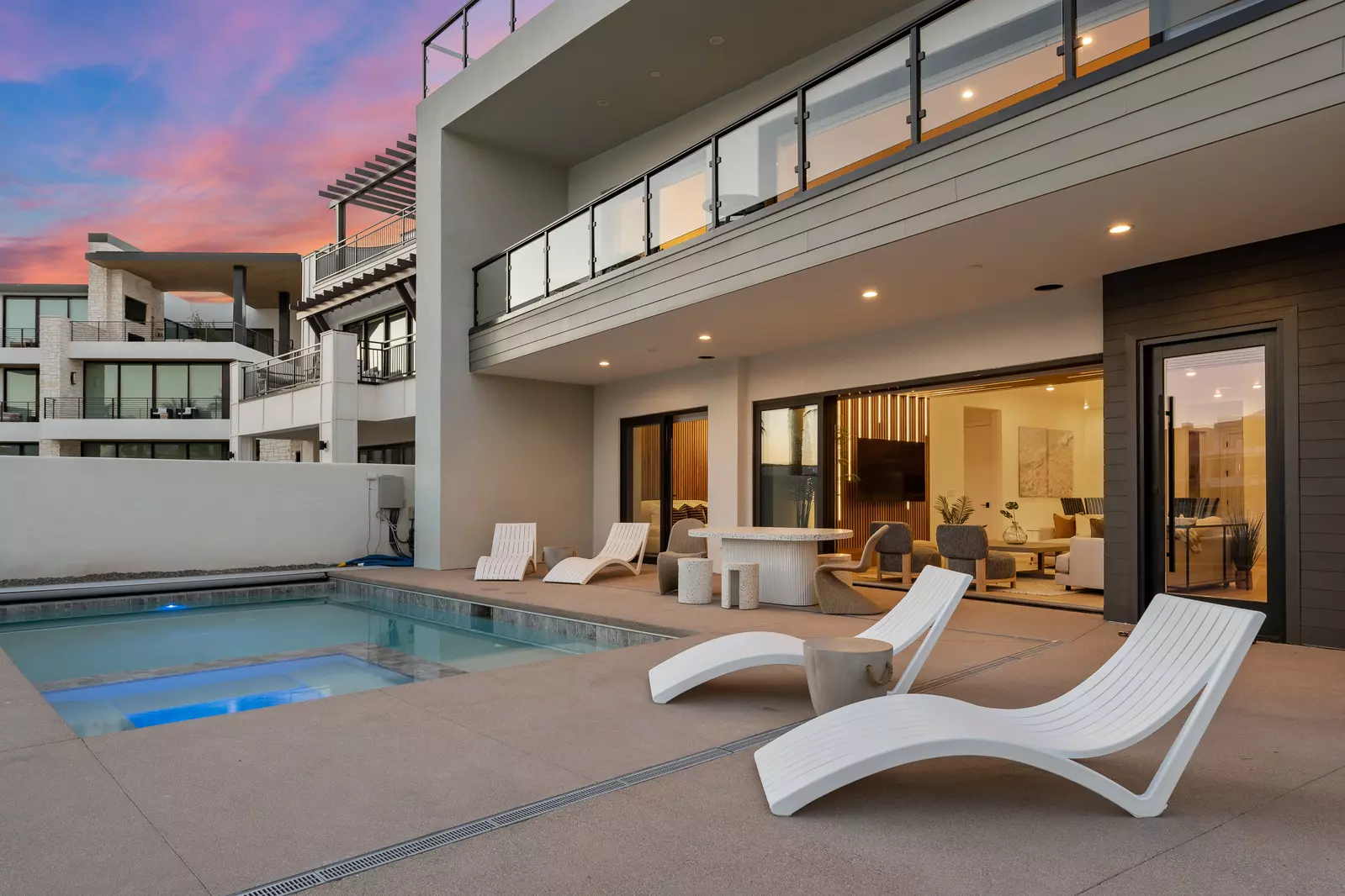 Private Pool / Hot Tub with Lagoon Front Beach Access