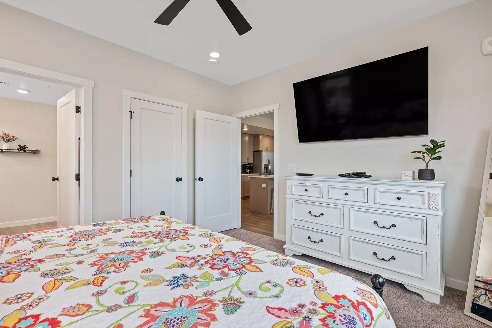King Bedroom