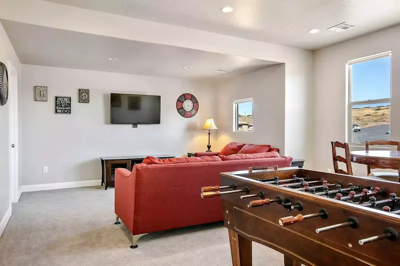 House 2 Loft, Foosball