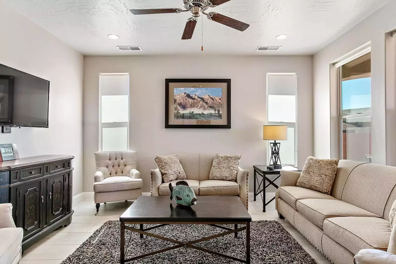 House 2 Living Room