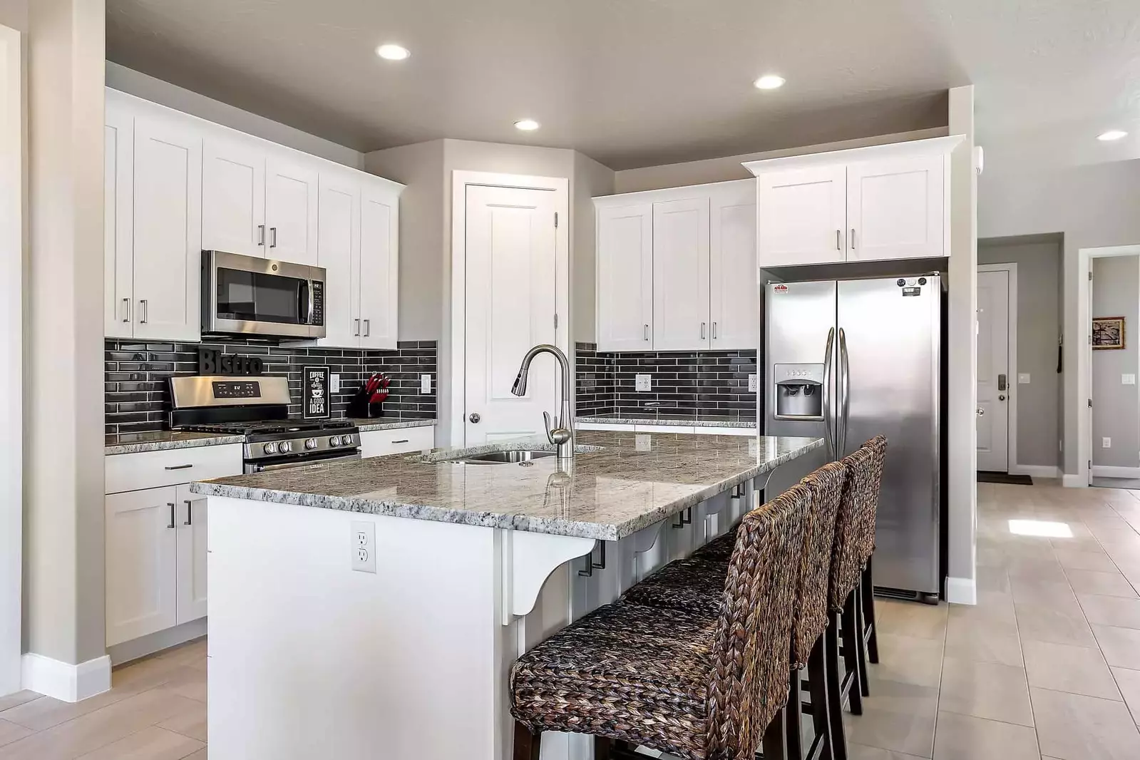 House 2 Kitchen