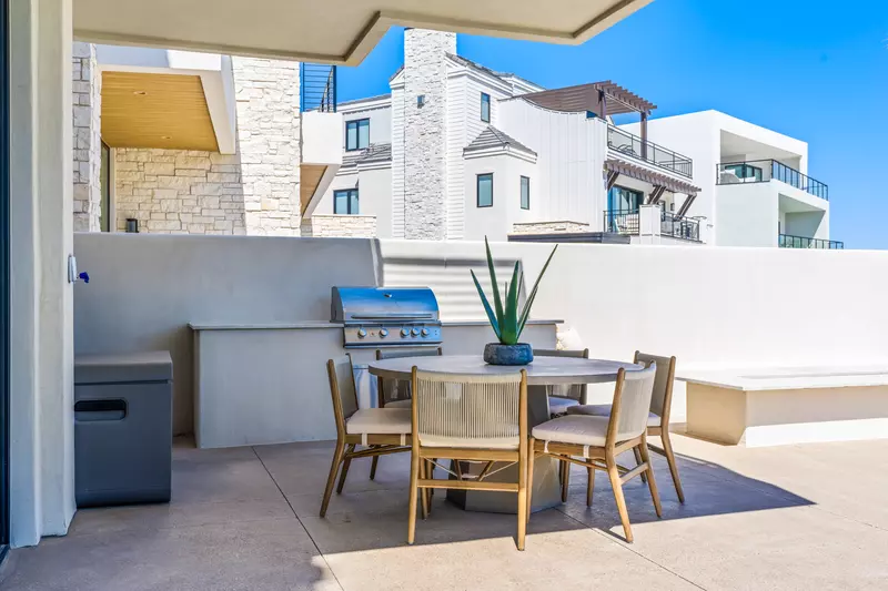 Outdoor Built in Grill and Table