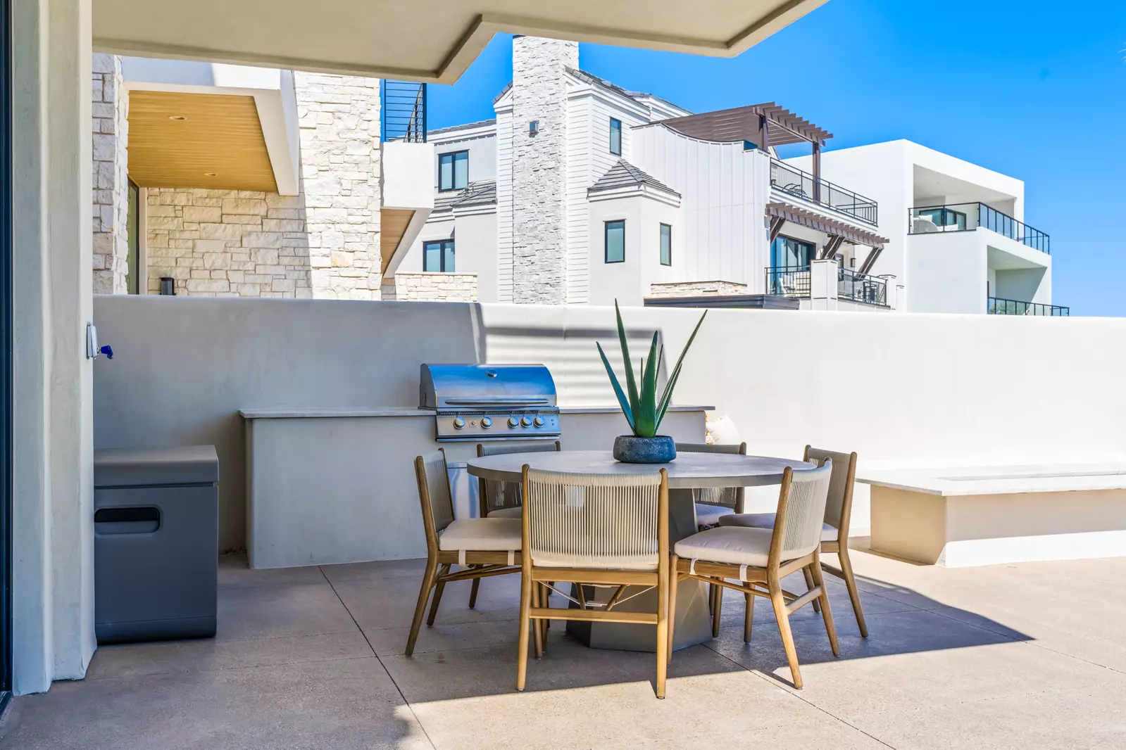 Outdoor Built in Grill and Table
