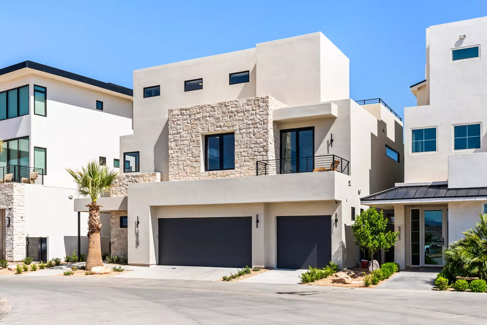 Exterior (3 Car Garage)