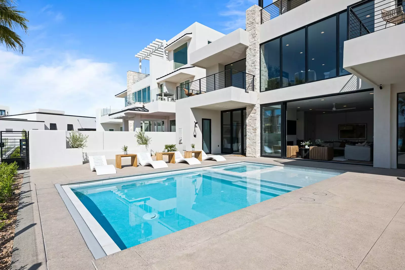 Private Pool and Hot Tub
