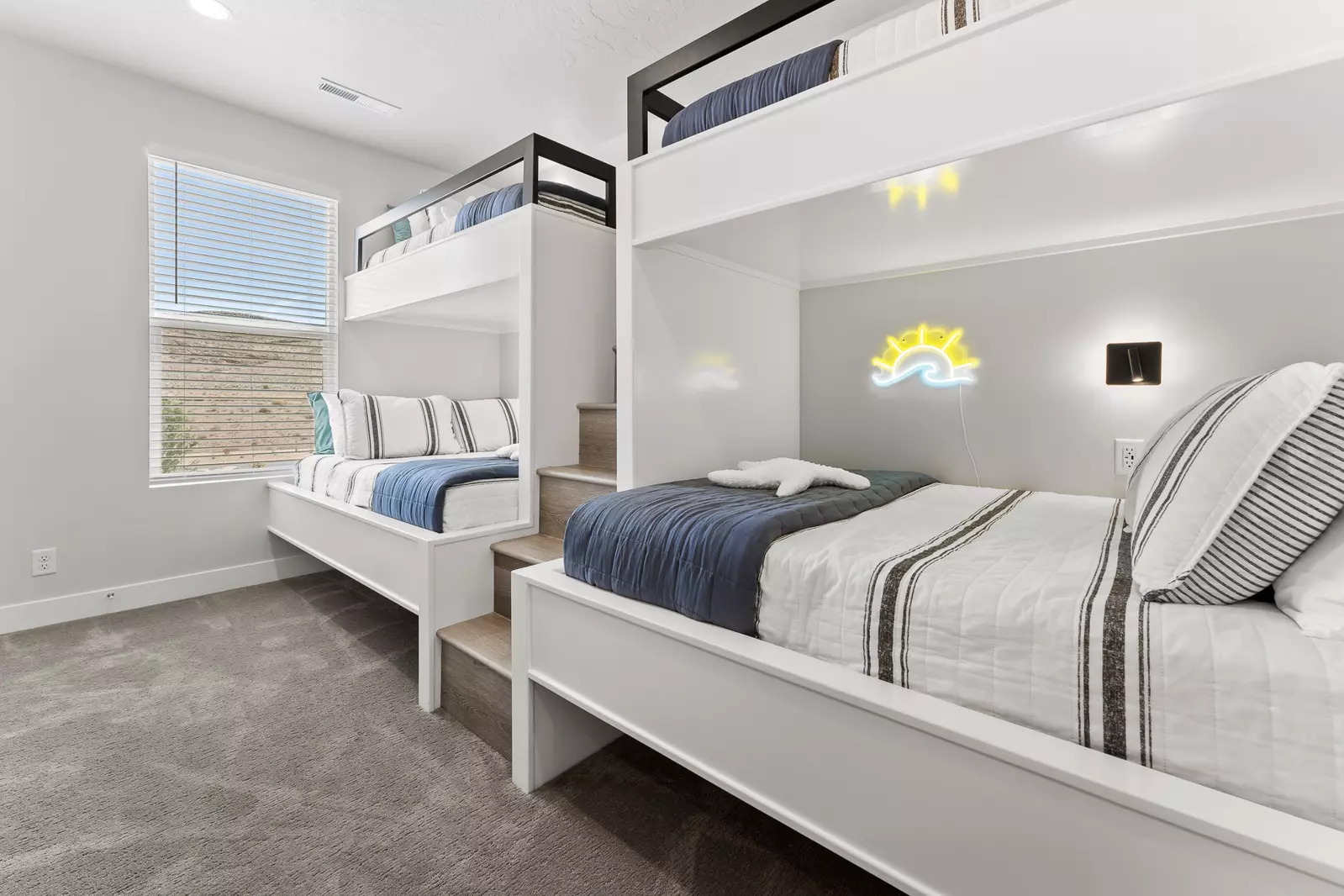 2 Twin / Double Bunk Room