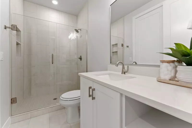Bunk Room Bathroom