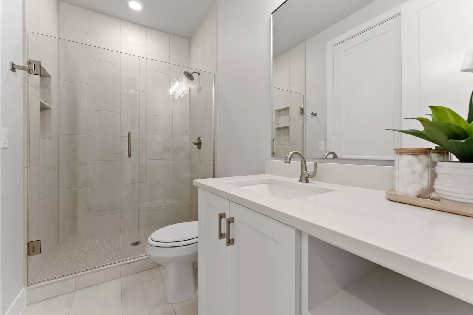 Bunk Room Bathroom
