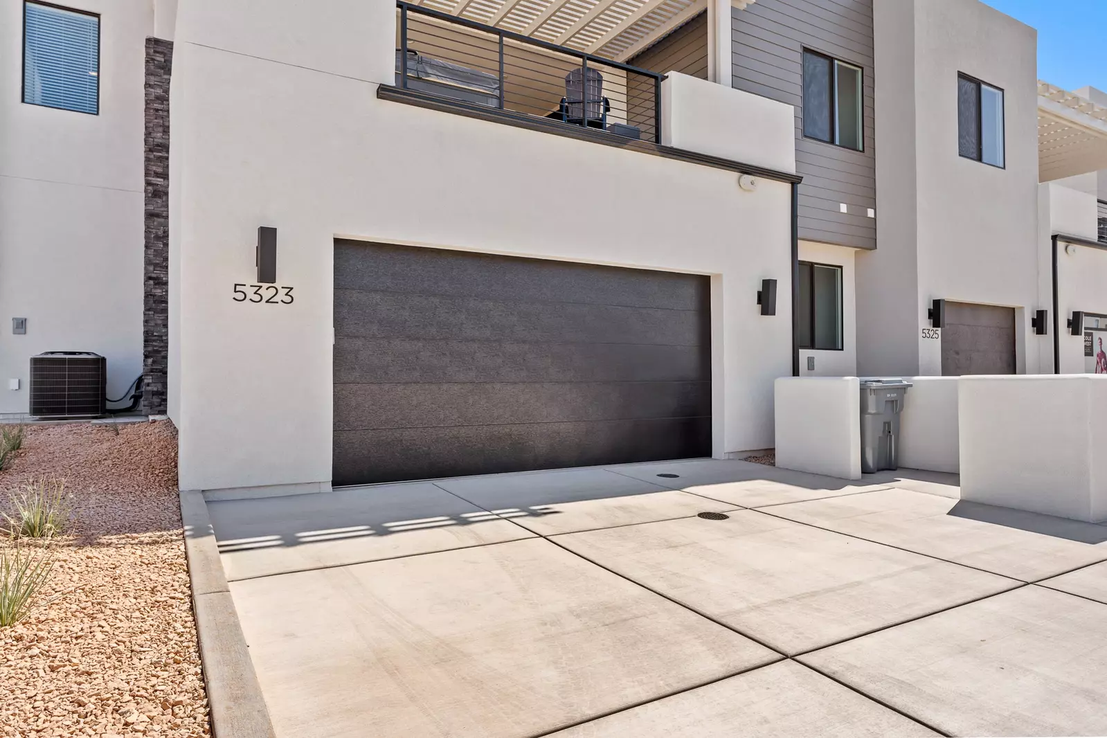 2 Car Garage