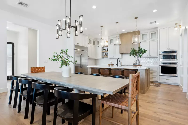 Dining Room and Fully Equipped Kitchen