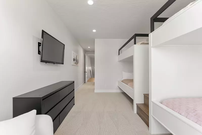 2 Double / Double Build in Bunks