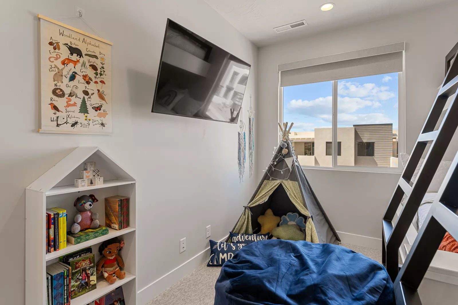 Bunk Bedroom