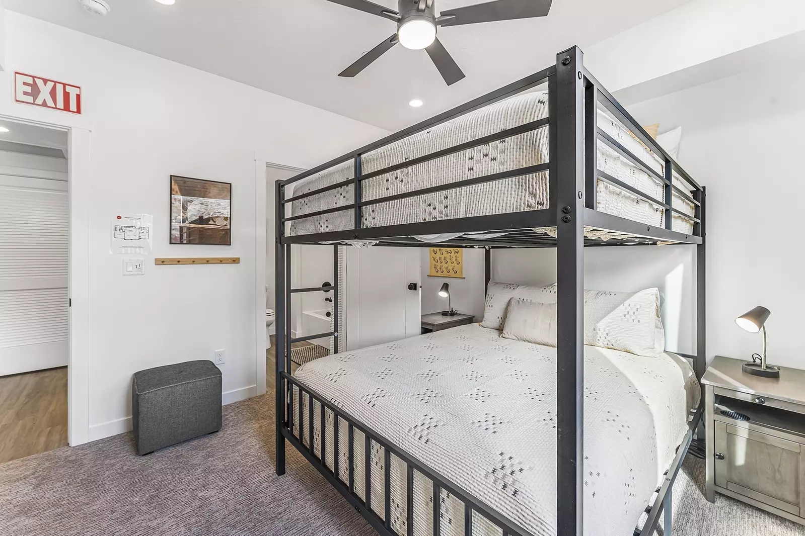 Queen / Queen Bunk
