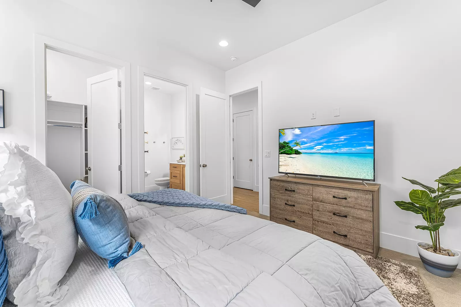 King Bedroom
