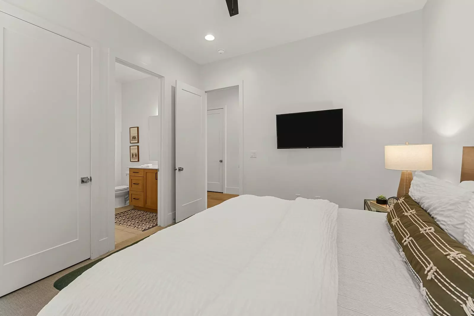 King Bedroom