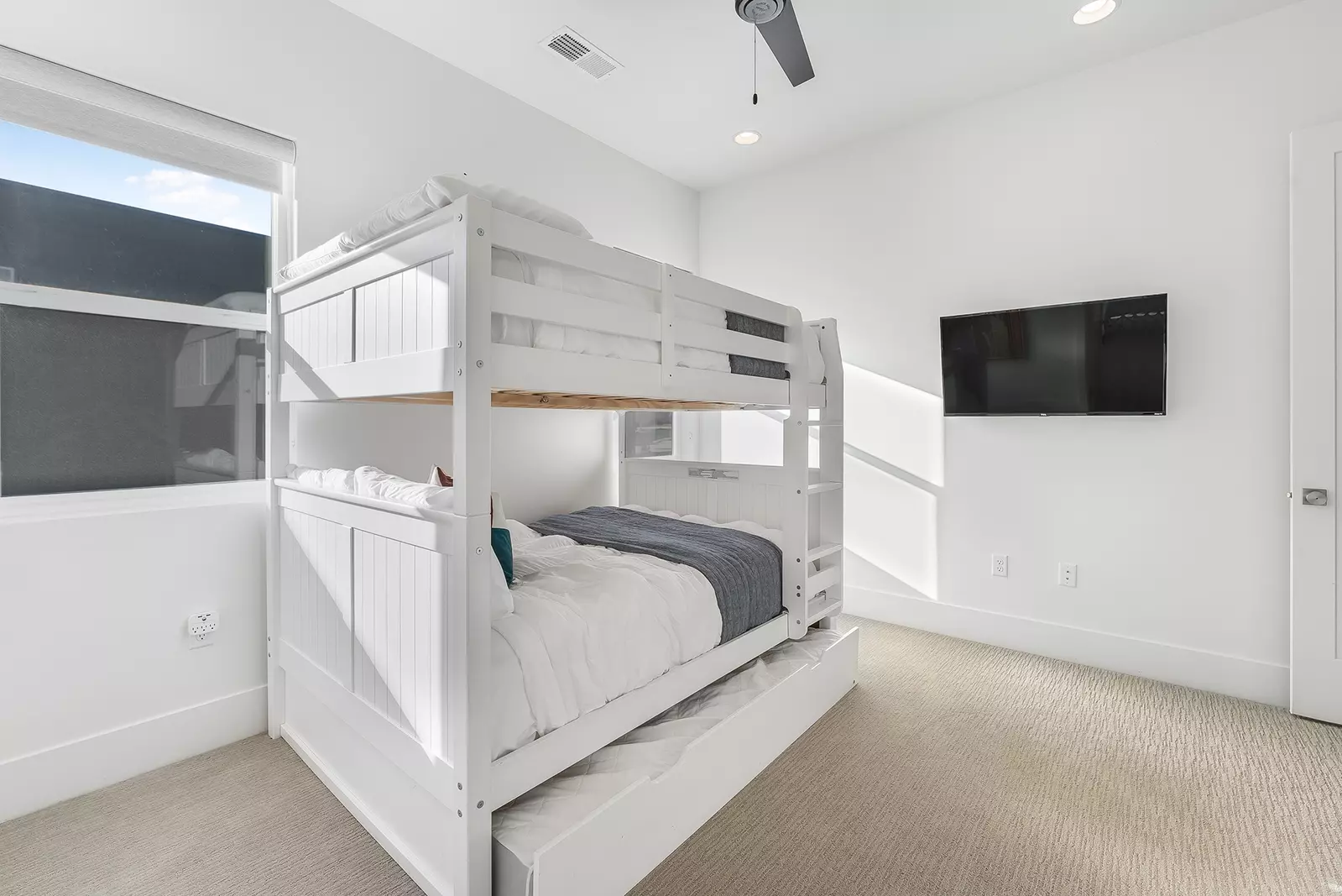 Full/Full Bunk and Twin Trundle