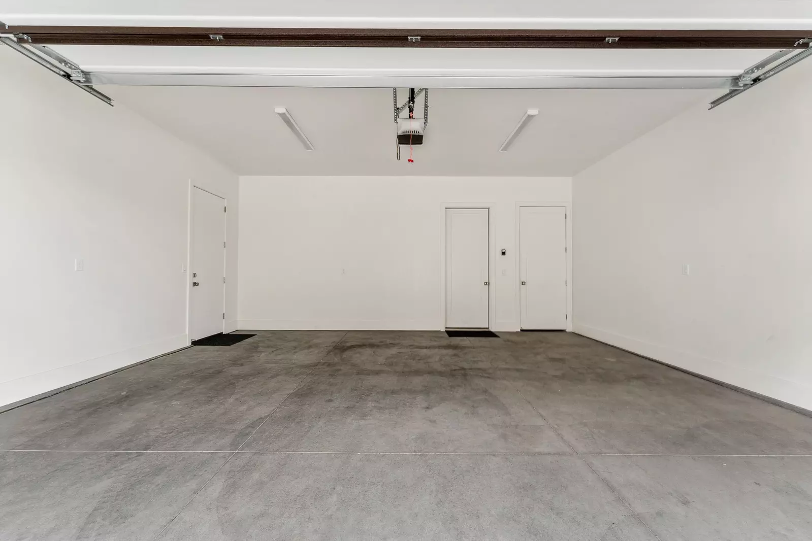 2-Car Garage