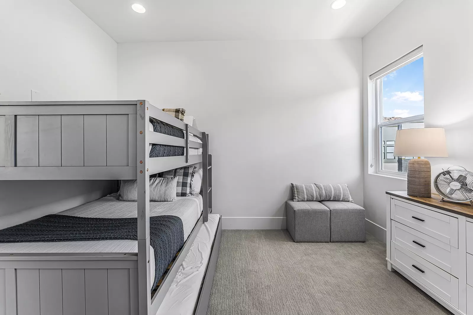 Full/Full Bunk and Twin Trundle