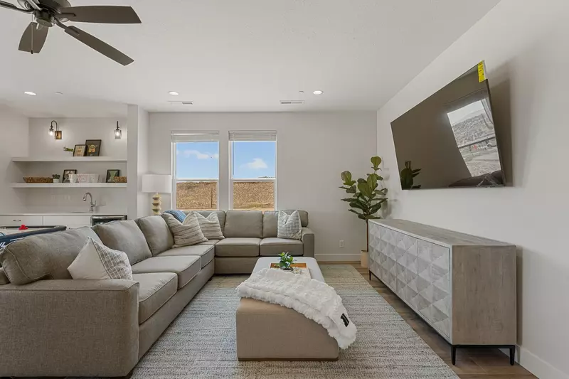 2nd Floor Loft
