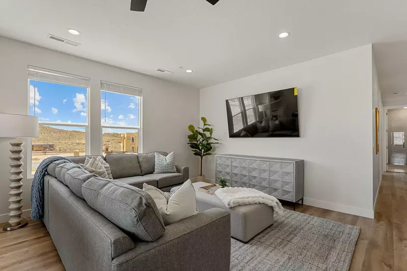 2nd Floor Loft
