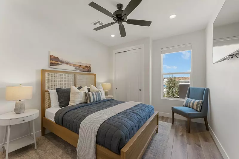 Queen Bedroom