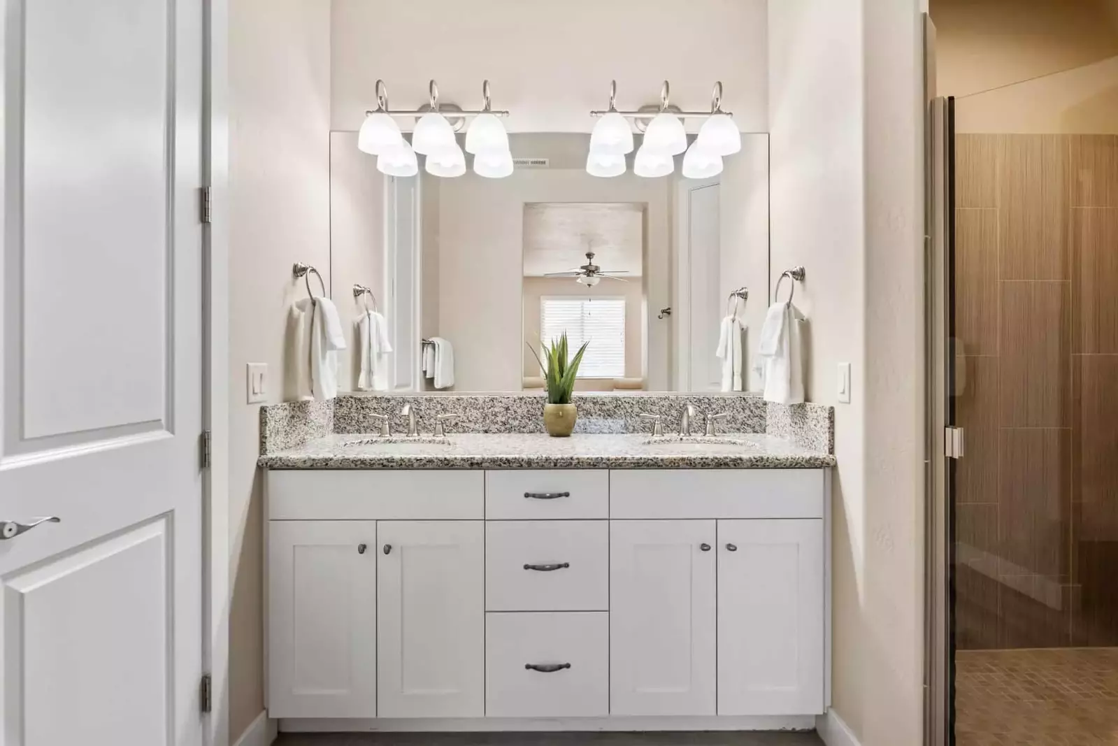 Unit 2 Bathroom