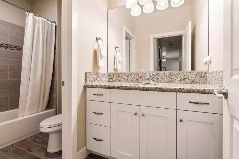 Unit 2 Bathroom