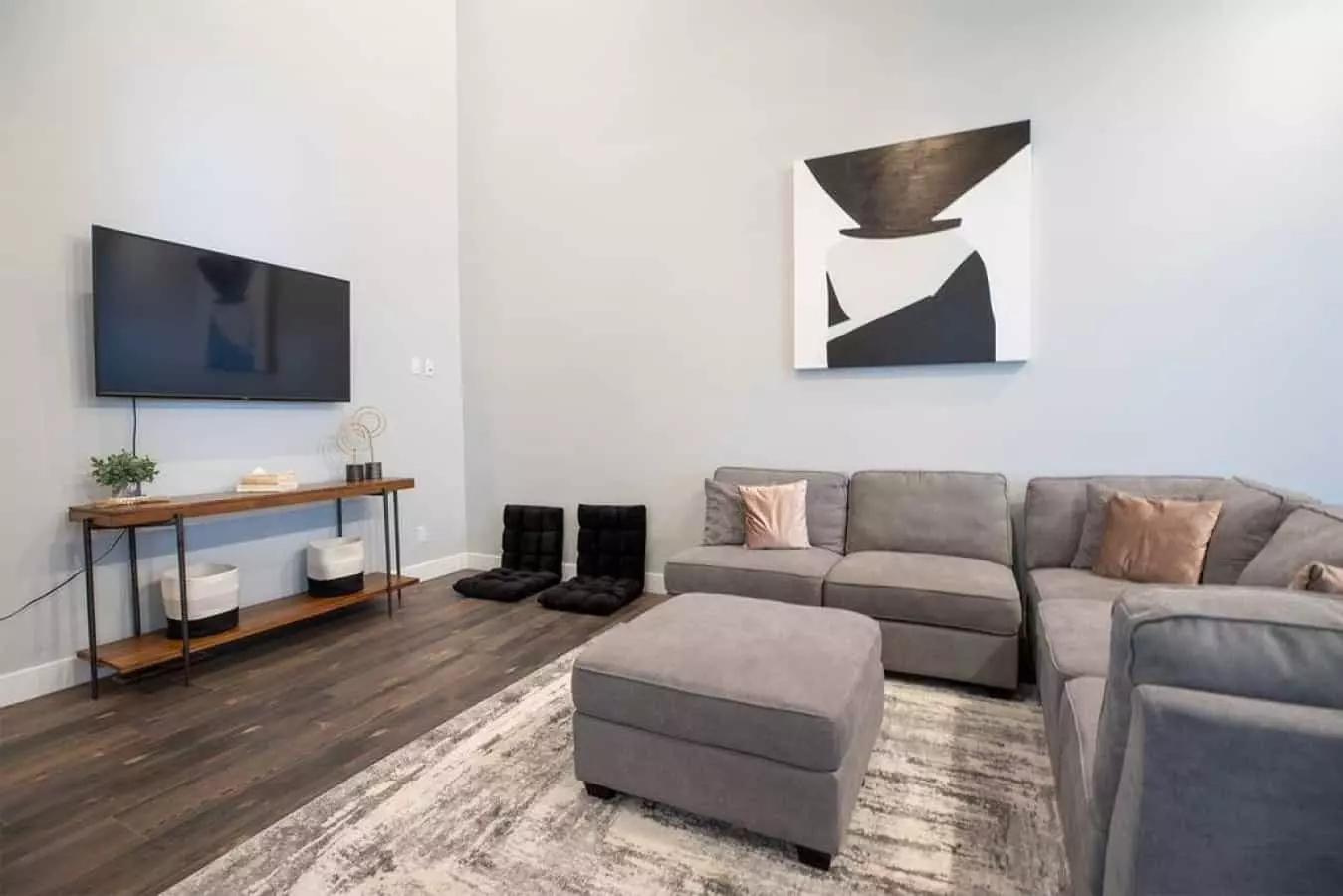 Upstairs Bonus TV