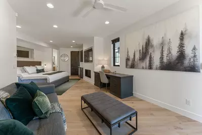 King Bedroom + Queen Sofa Sleeper