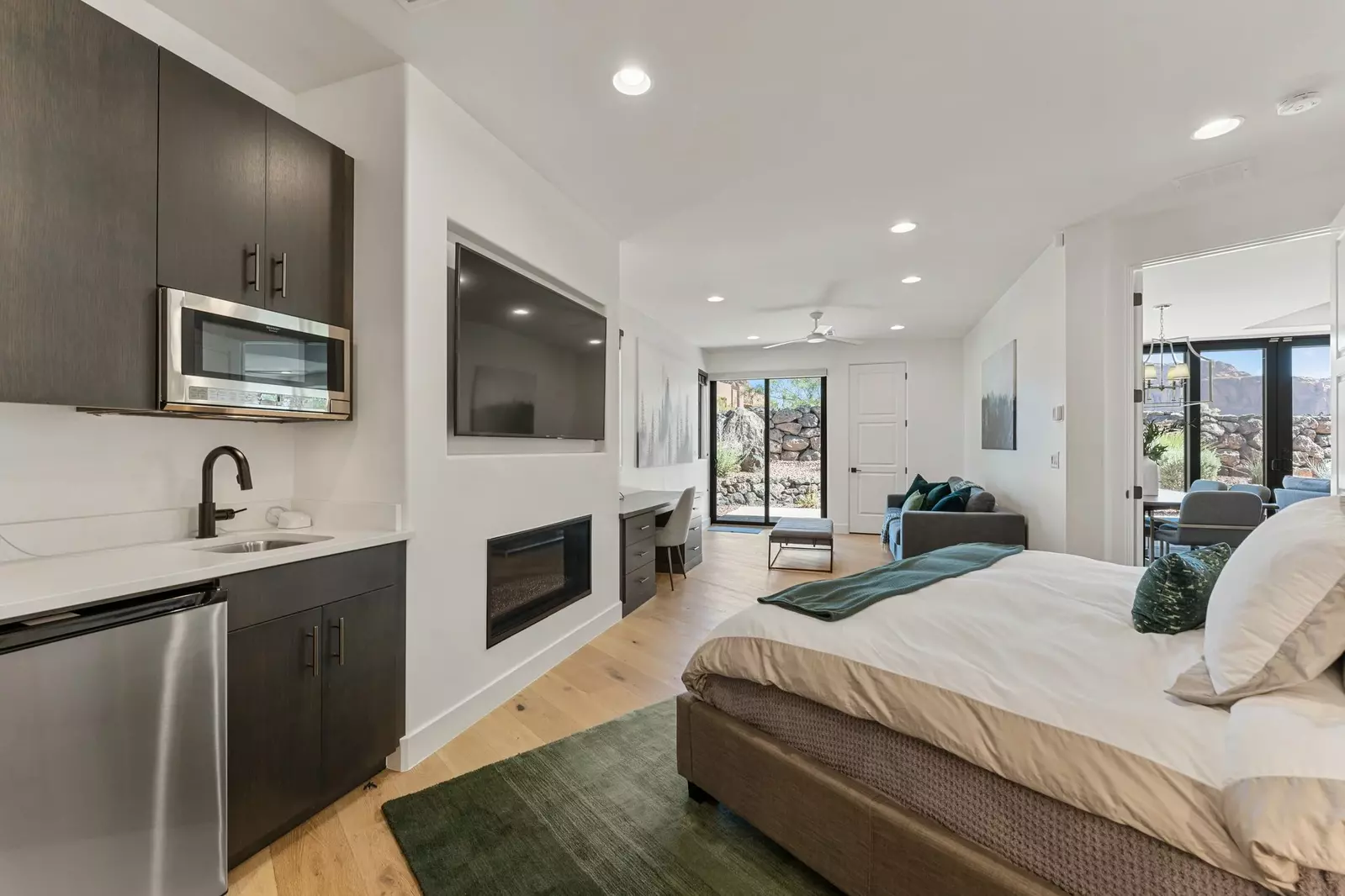 King Bedroom + Queen Sofa Sleeper