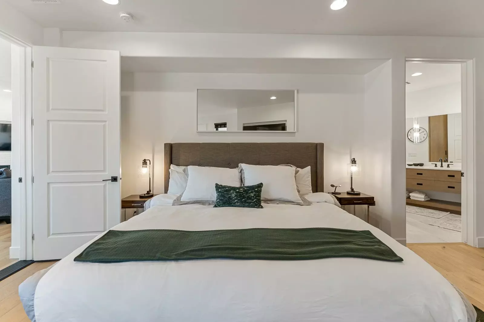 King Bedroom + Queen Sofa Sleeper