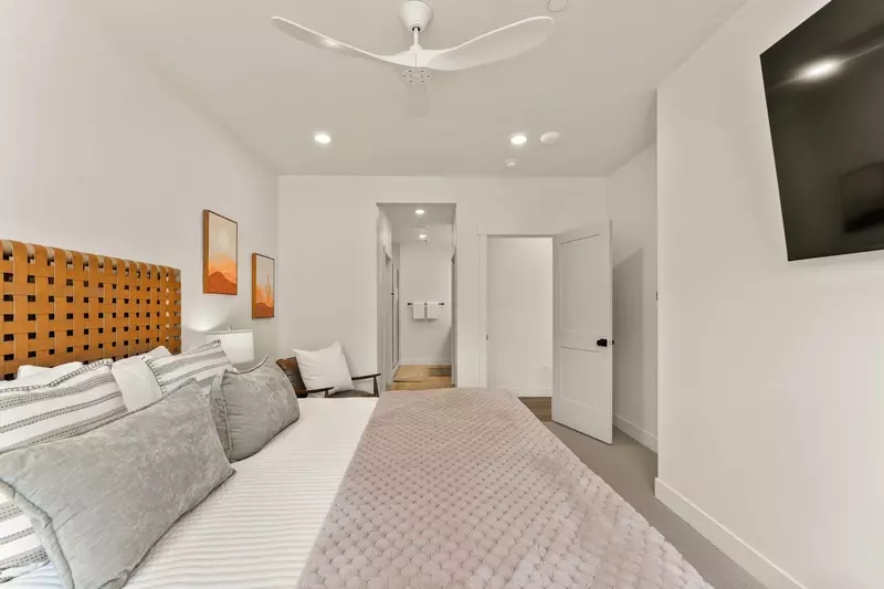 King Bedroom