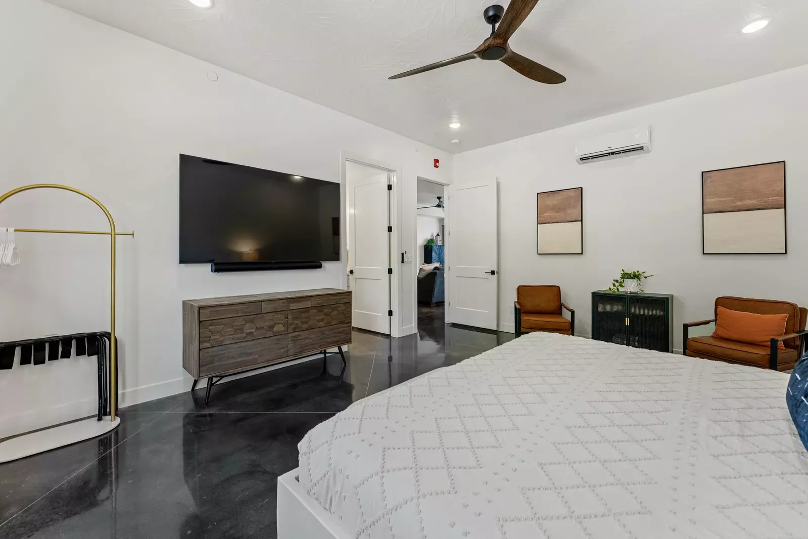 King Bedroom