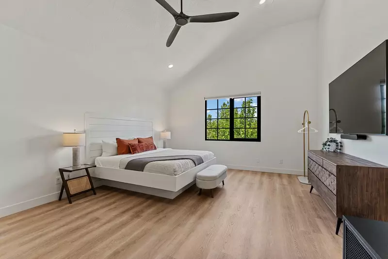 King Bedroom