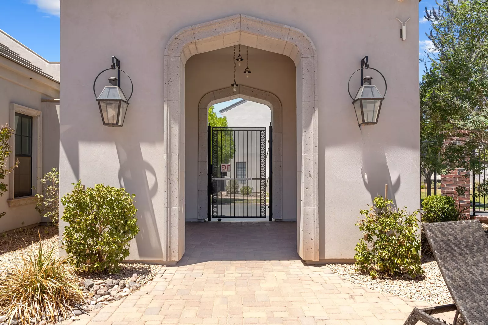 Community Amenities Entrance