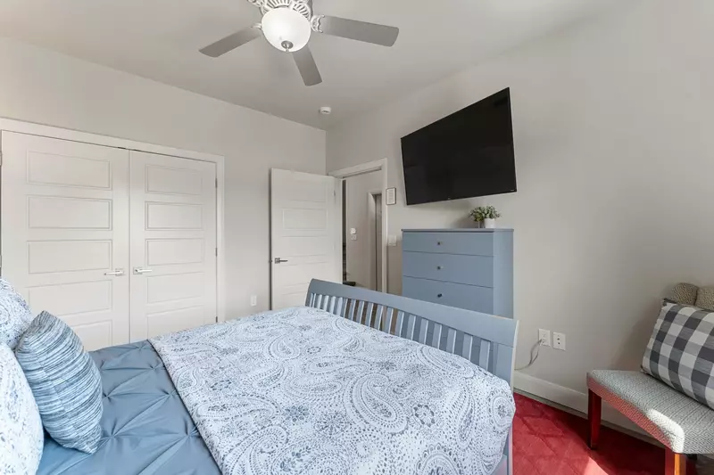 Queen Bed
