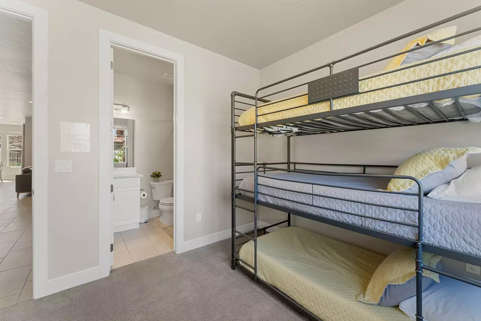 Twin/Twin/Twin Bunk Bed