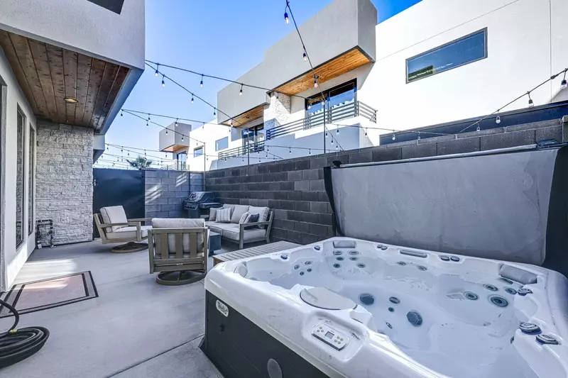 Private Hot Tub