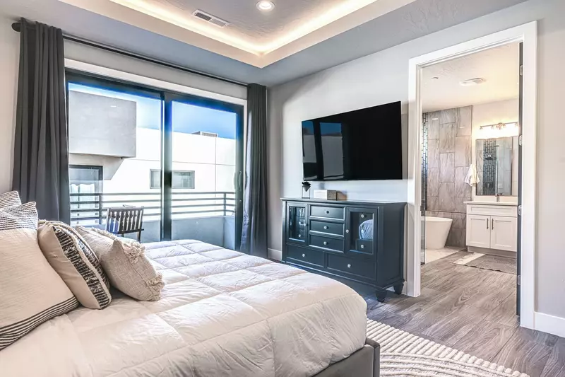 King Bedroom
