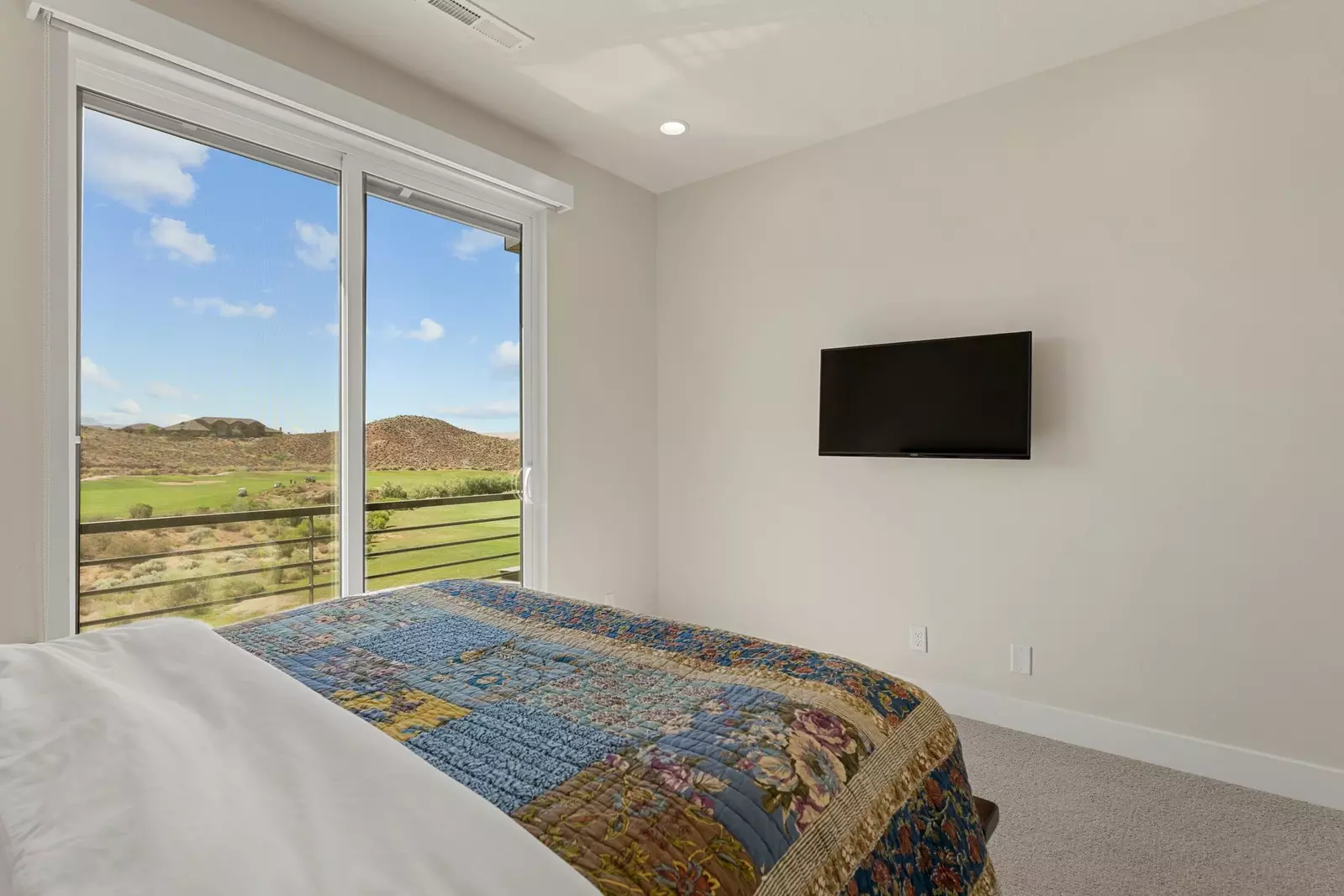 Queen Bedroom