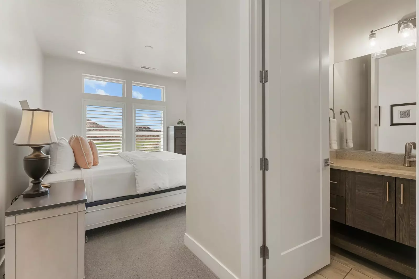 Queen Bedroom