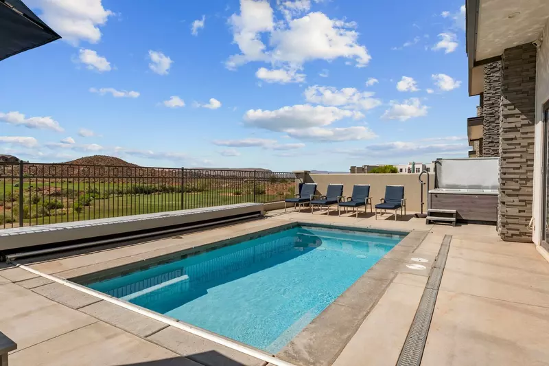 Private Pool/Golf Course Views